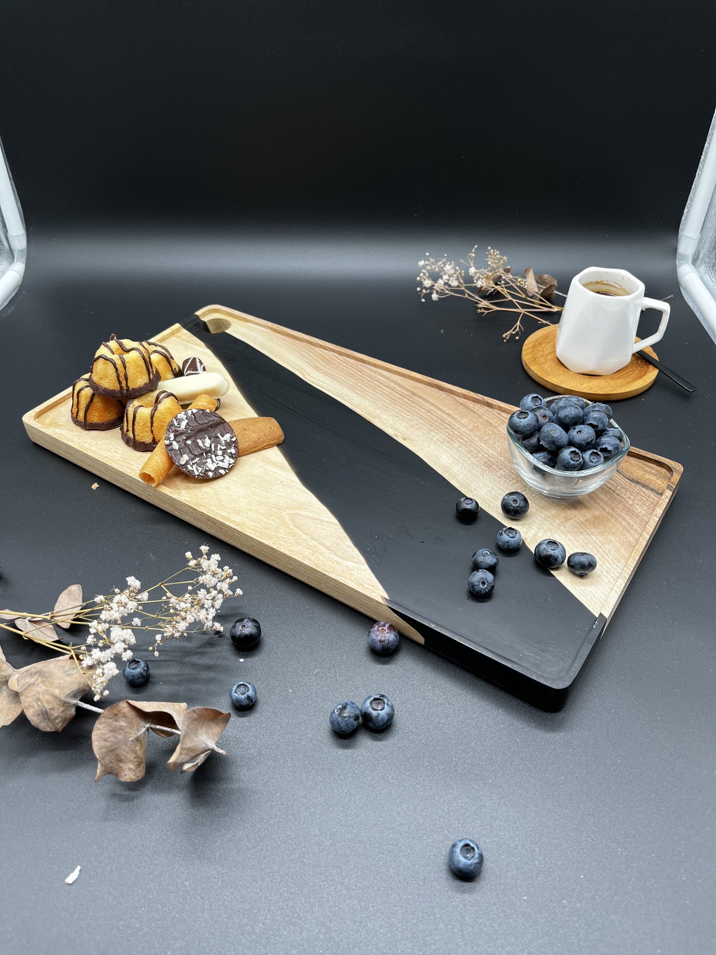 Stylish serving board in turquoise