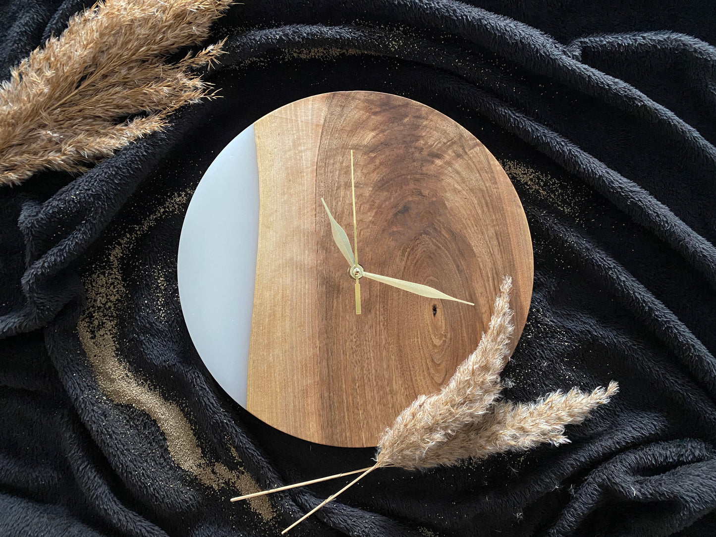 Modern wall clock made of wood and epoxy – white