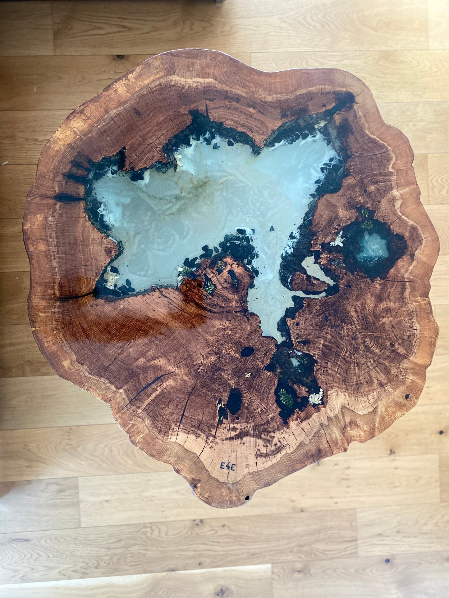 Coffee table made of maple wood and epoxy resin