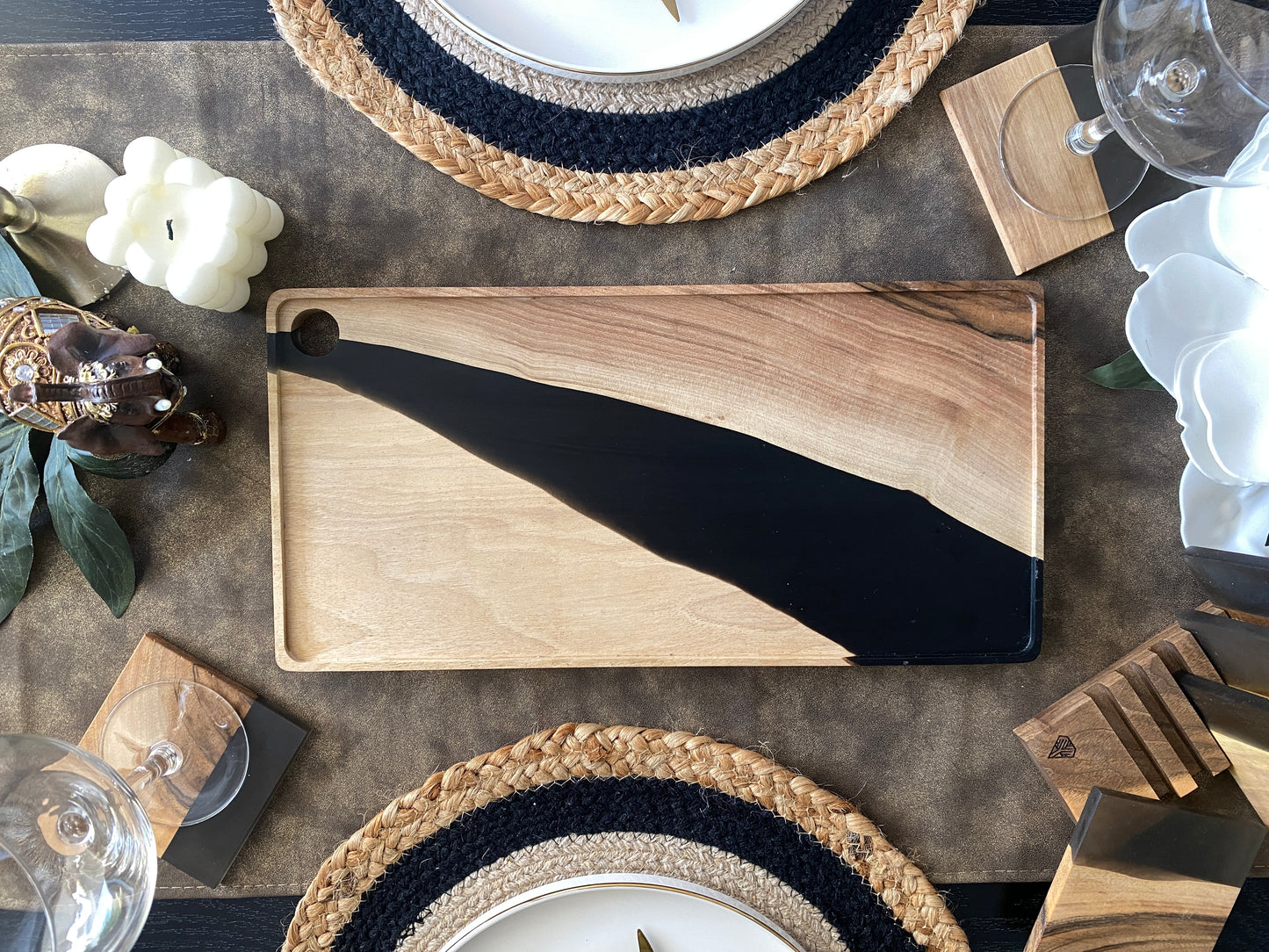 Stylish serving board in turquoise
