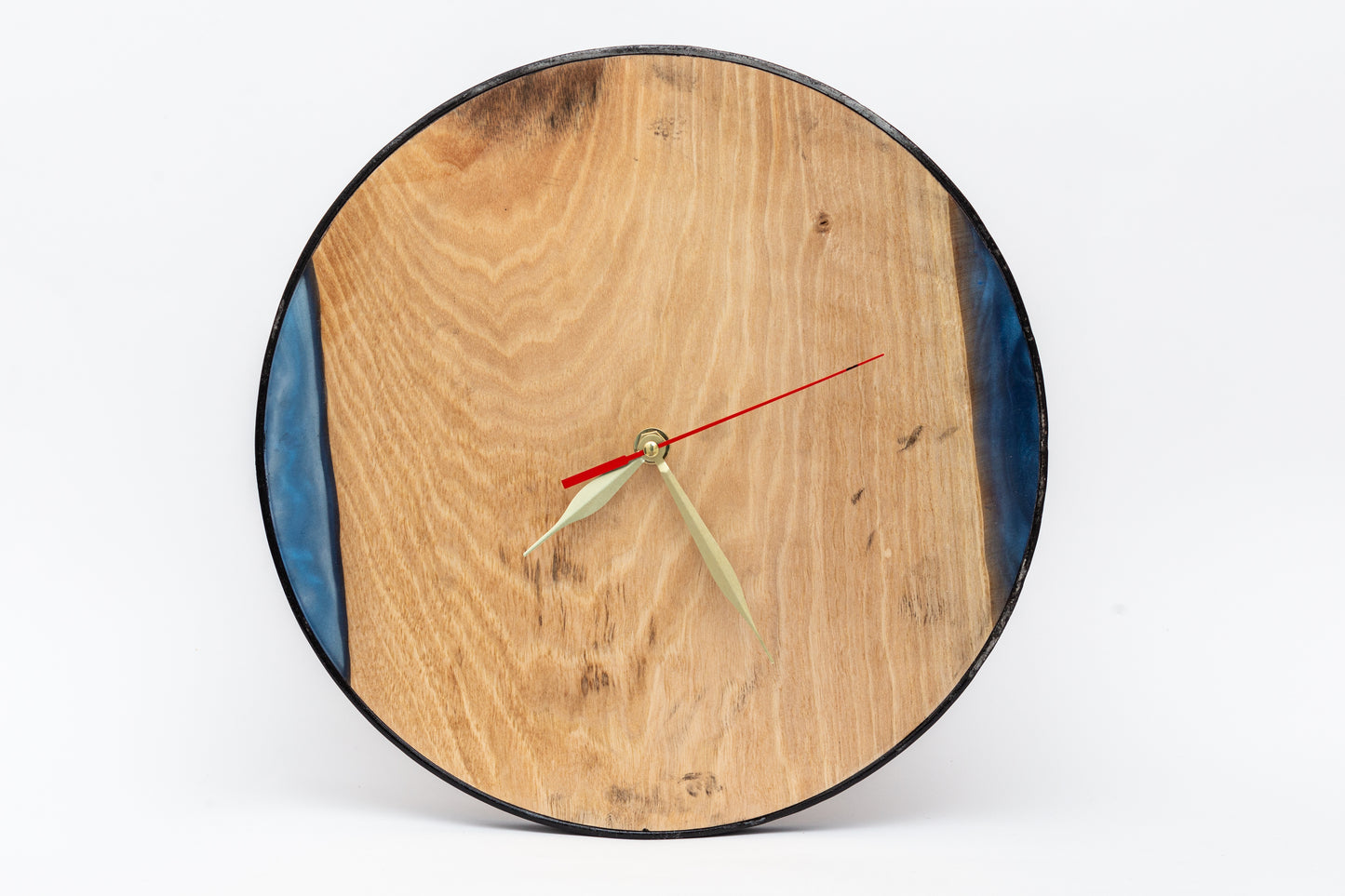 ATACAMA - Wanduhr aus Massivholz