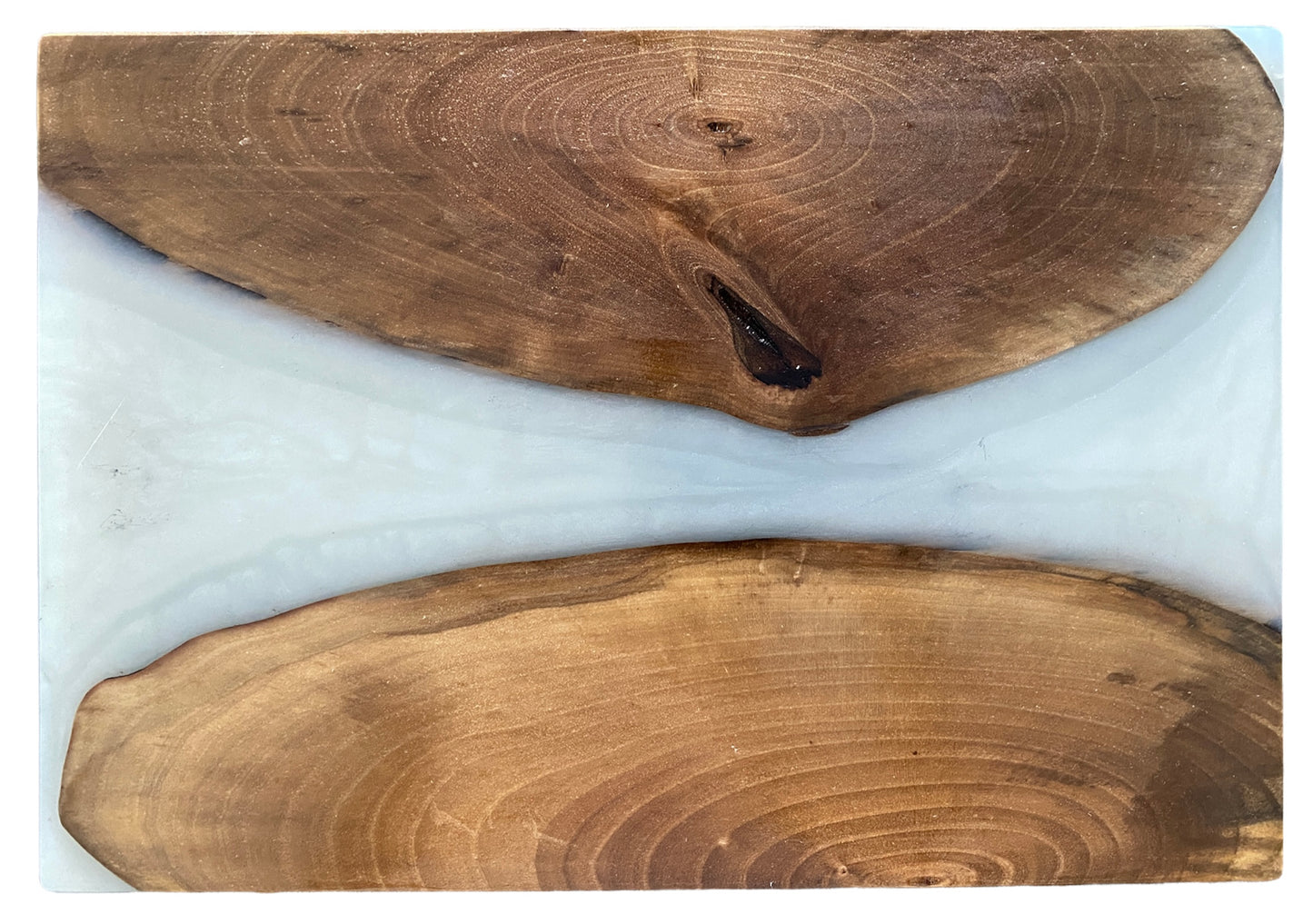 Handgemachtes Servierbrett aus hochwertigem Holz & Epoxidharz in Marmoroptik